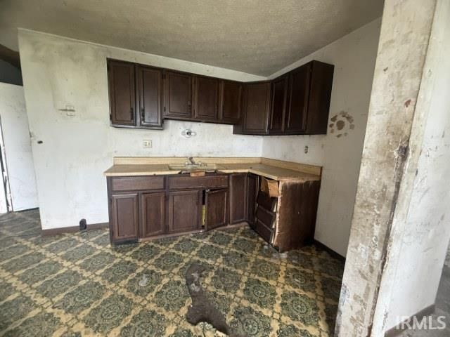 305 MADDOX Street, Otterbein, IN 47970