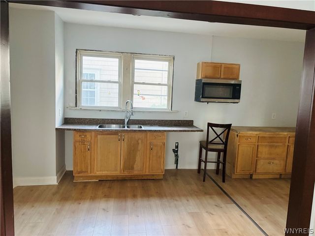 76 Mang Avenue, Tonawanda, NY 14217