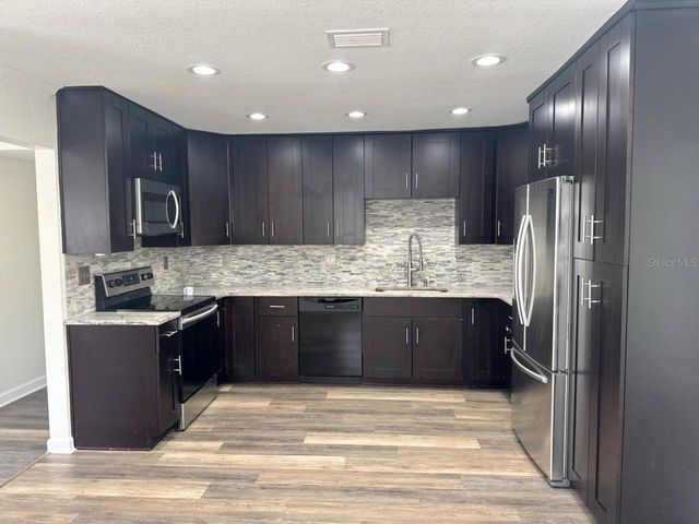 5520 20TH AVENUE S, Gulfport, FL 33707