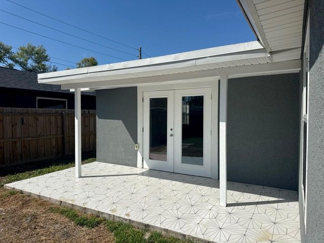 5520 20TH AVENUE S, Gulfport, FL 33707