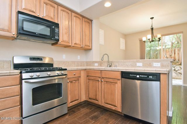 6602 Panther Creek Drive, Sparks, NV 89436