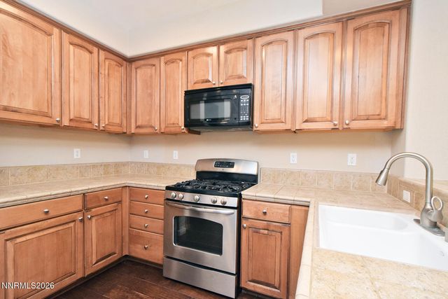 6602 Panther Creek Drive, Sparks, NV 89436
