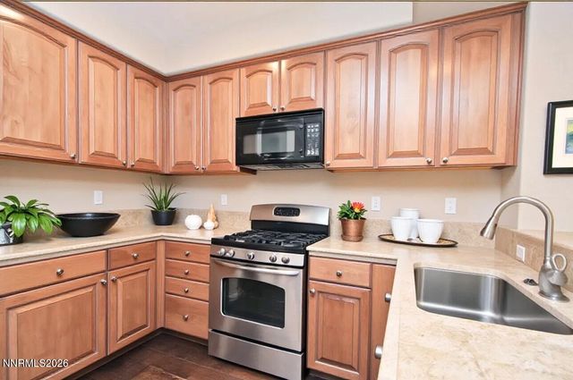 6602 Panther Creek Drive, Sparks, NV 89436