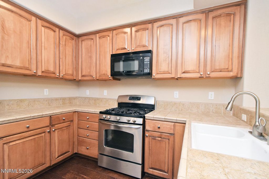 Image 13 of property listing at 6602 Panther Creek Drive, Sparks, NV 89436