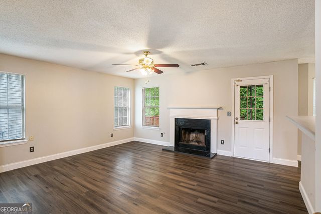 6092 Giles Court, Lithonia, GA 30058