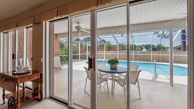 94 Hombre Circle, Panama City Beach, FL 32407