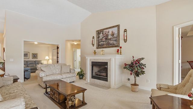 94 Hombre Circle, Panama City Beach, FL 32407