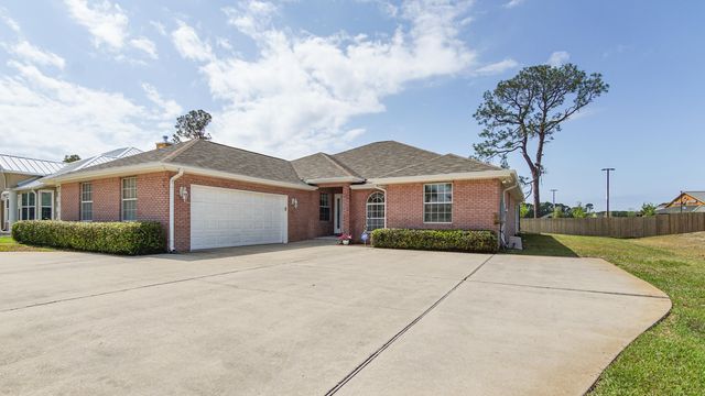 94 Hombre Circle, Panama City Beach, FL 32407