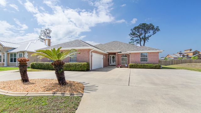 94 Hombre Circle, Panama City Beach, FL 32407