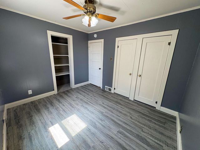 516 22nd St NW, Minot, ND 58703