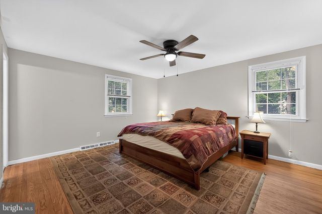 122 COUNTY LINE RD, Lansdale, PA 19446