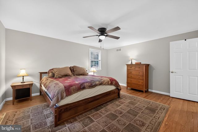 122 COUNTY LINE RD, Lansdale, PA 19446