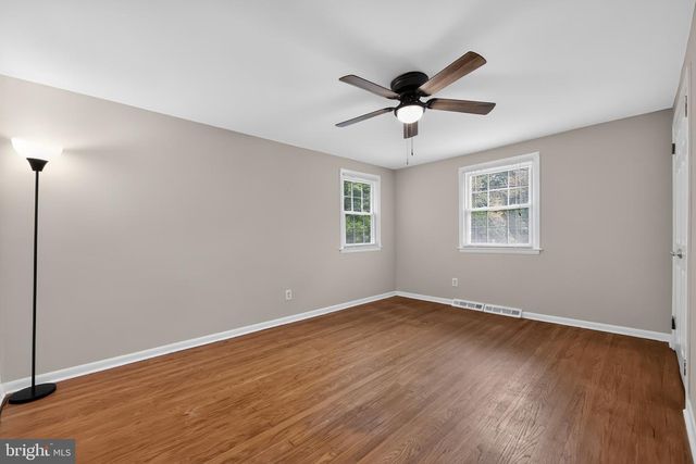 122 COUNTY LINE RD, Lansdale, PA 19446