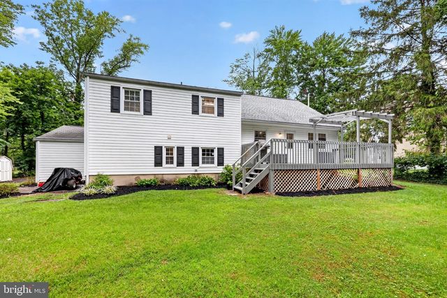 122 COUNTY LINE RD, Lansdale, PA 19446