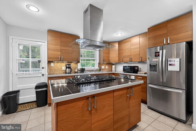 122 COUNTY LINE RD, Lansdale, PA 19446
