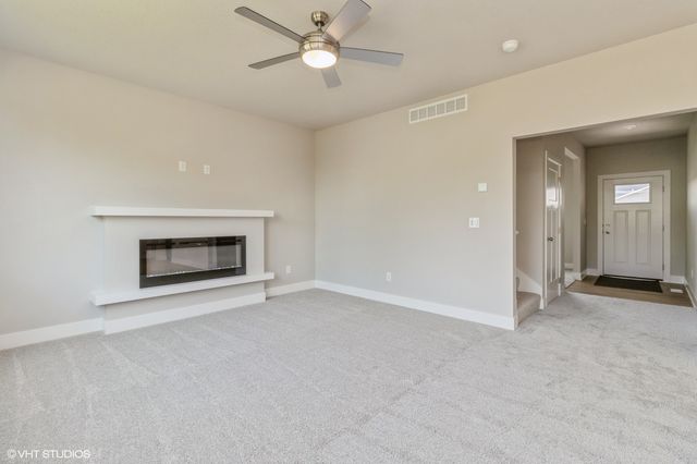 7046 SE 7th Avenue, Pleasant Hill, IA 50327