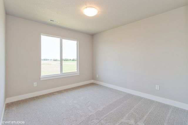 7046 SE 7th Avenue, Pleasant Hill, IA 50327