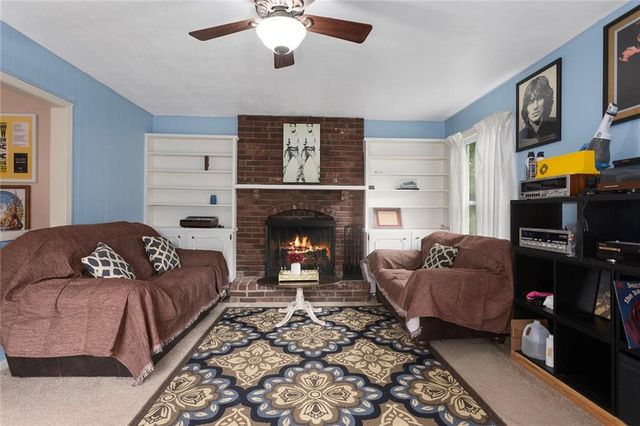 10239 OUTLOOK Drive, Overland Park, KS 66207