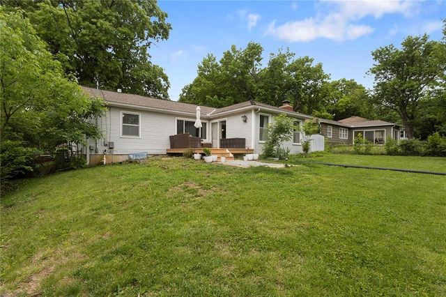 10239 OUTLOOK Drive, Overland Park, KS 66207