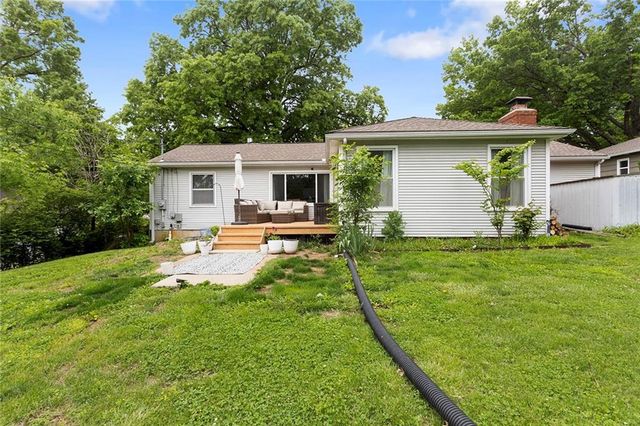 10239 OUTLOOK Drive, Overland Park, KS 66207