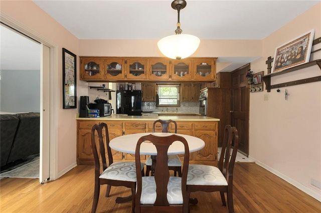 10239 OUTLOOK Drive, Overland Park, KS 66207