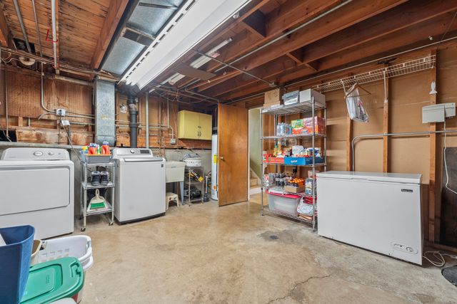 216 N Lombard Avenue, Lombard, IL 60148