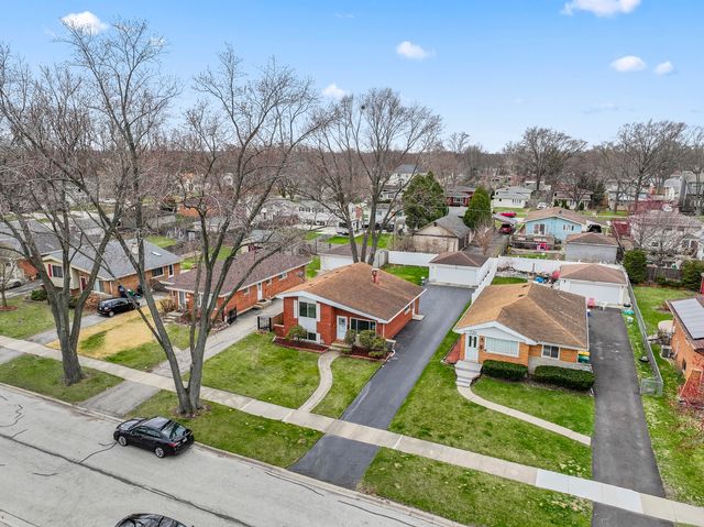 216 N Lombard Avenue, Lombard, IL 60148