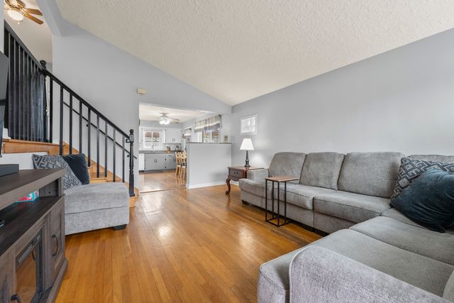 216 N Lombard Avenue, Lombard, IL 60148