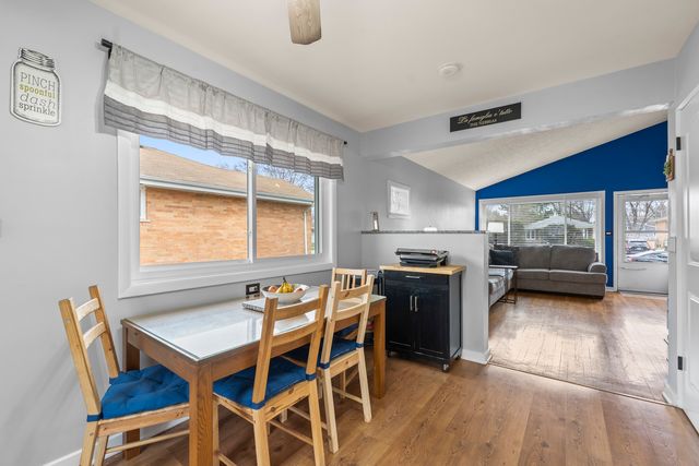 216 N Lombard Avenue, Lombard, IL 60148