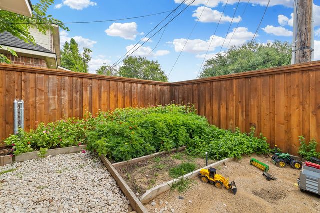 1210 Colby Court, Irving, TX 75060
