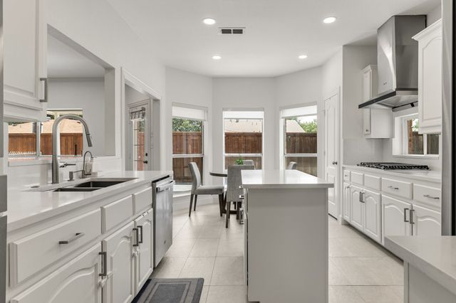1210 Colby Court, Irving, TX 75060