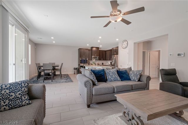 372 Soubrette Court, Las Vegas, NV 89145