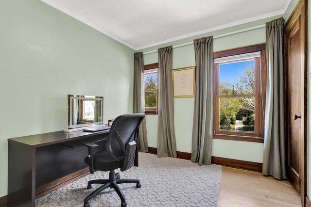 8229 Gridley AVENUE, Wauwatosa, WI 53213