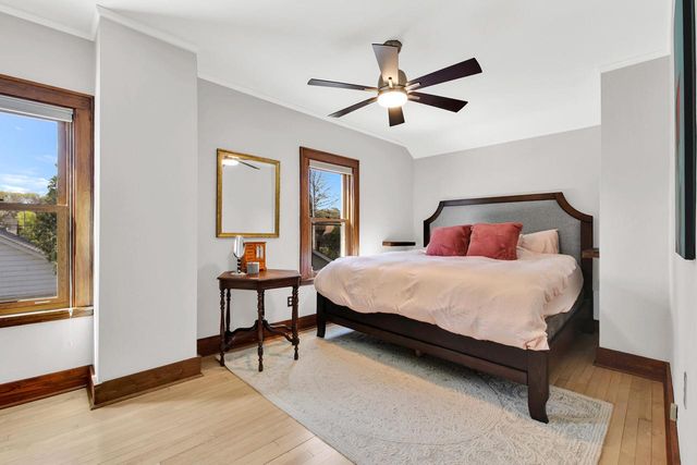 8229 Gridley AVENUE, Wauwatosa, WI 53213