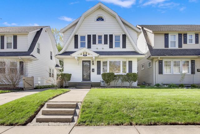 8229 Gridley AVENUE, Wauwatosa, WI 53213