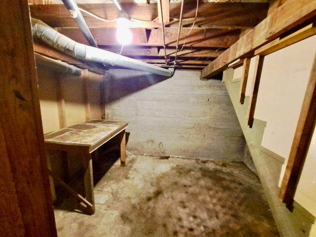 1800 E 53rd St S, Wichita, KS 67216