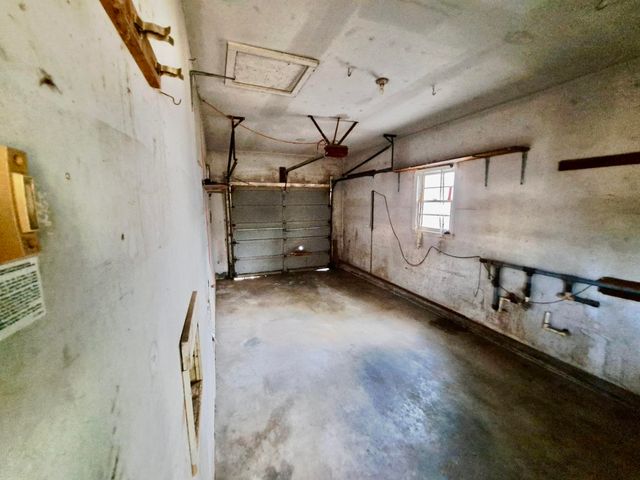 1800 E 53rd St S, Wichita, KS 67216