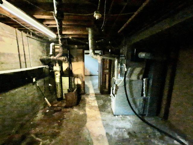 1800 E 53rd St S, Wichita, KS 67216