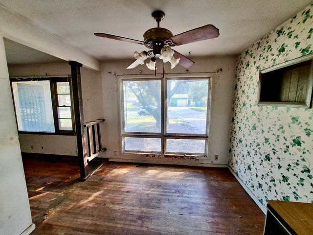 1800 E 53rd St S, Wichita, KS 67216