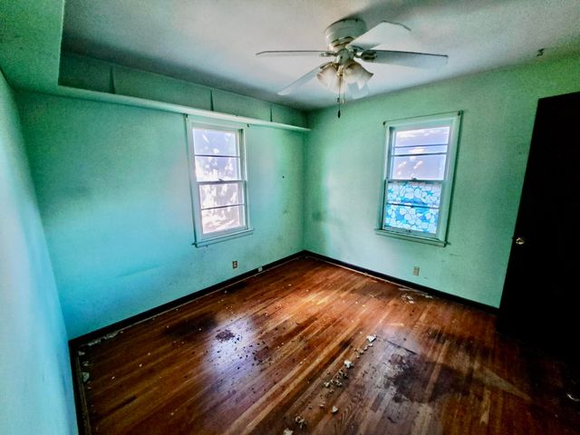 1800 E 53rd St S, Wichita, KS 67216