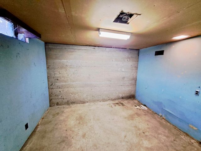 1800 E 53rd St S, Wichita, KS 67216