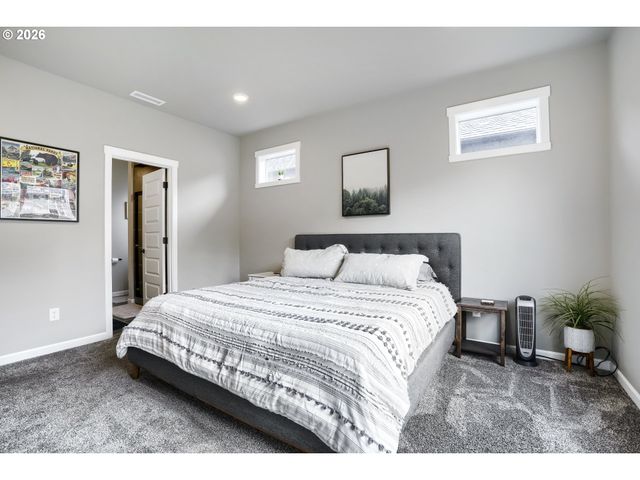 12815 Ne 64TH Ave, Vancouver, WA 98686