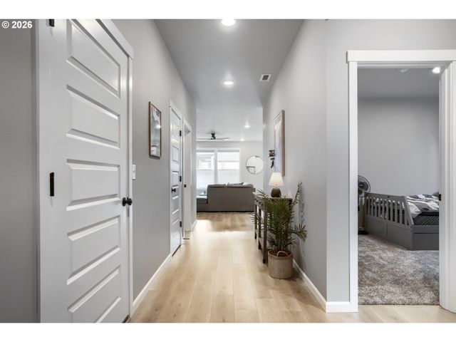 12815 Ne 64TH Ave, Vancouver, WA 98686