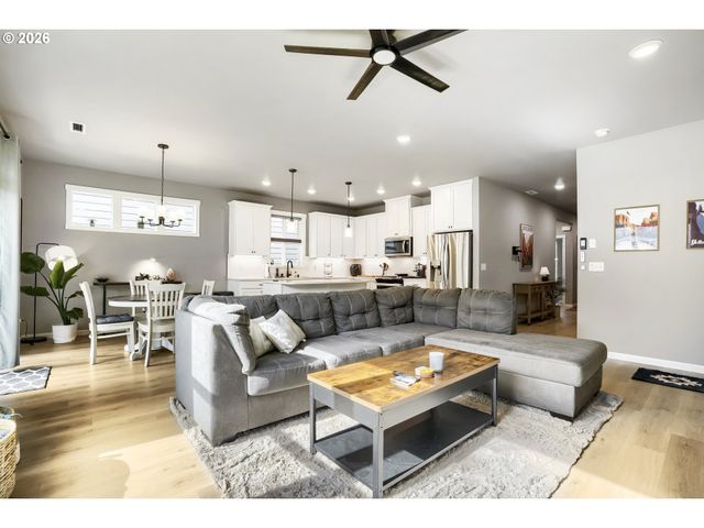 12815 Ne 64TH Ave, Vancouver, WA 98686