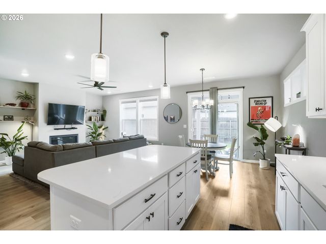 12815 Ne 64TH Ave, Vancouver, WA 98686