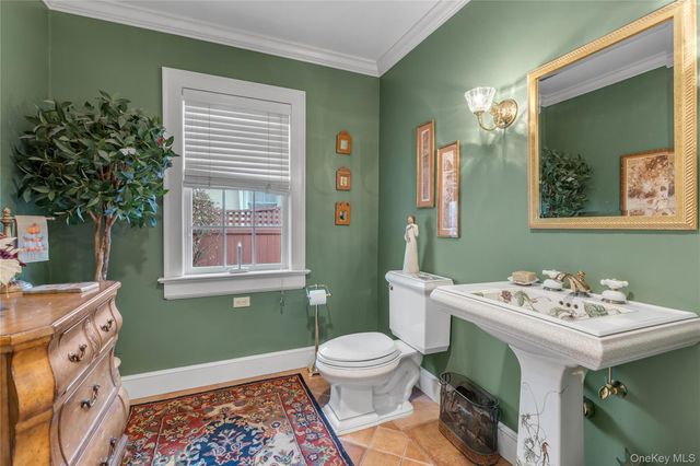 216 Asharoken Avenue, Northport, NY 11768