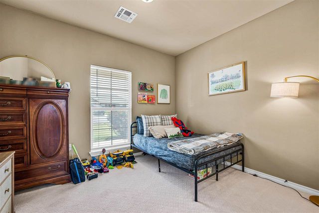 5854 Cornwallis Dr, Elgin, OK 73538