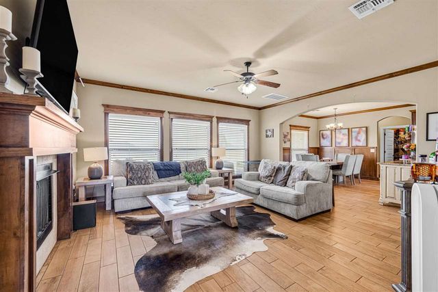 5854 Cornwallis Dr, Elgin, OK 73538