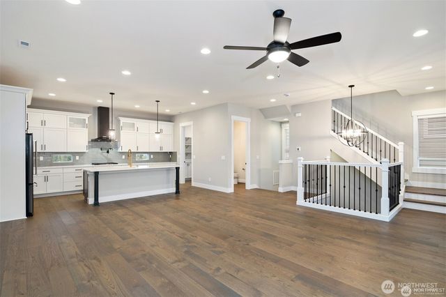 13025 75TH Place S, Seattle, WA 98178