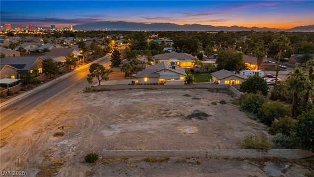 7460 Topaz Street, Las Vegas, NV 89120